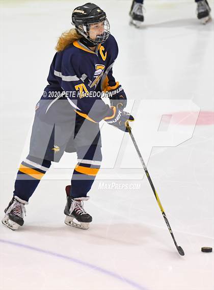 Thumbnail 2 in Vernon @ Roxbury (Halvorsen Cup Semifinal) photogallery.