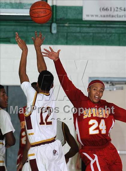 Thumbnail 2 in Paraclete vs. Highland photogallery.