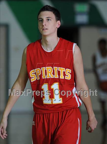 Thumbnail 1 in Paraclete vs. Highland photogallery.