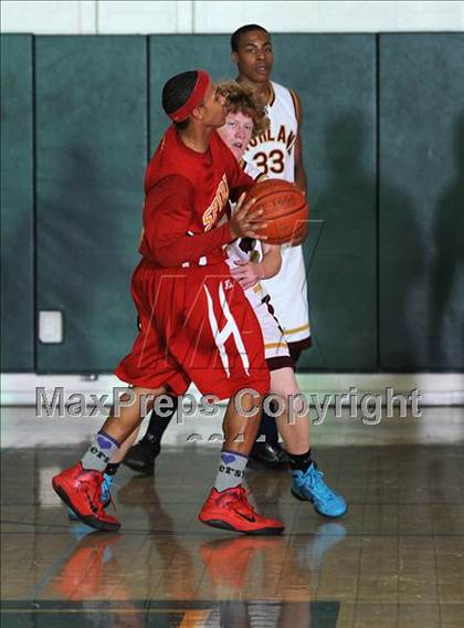 Thumbnail 1 in Paraclete vs. Highland photogallery.