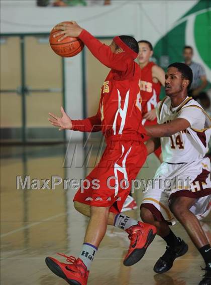 Thumbnail 3 in Paraclete vs. Highland photogallery.