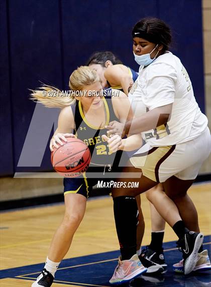 Thumbnail 2 in Gregori vs. Florin (Rosemont Tournament) photogallery.
