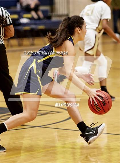 Thumbnail 2 in Gregori vs. Florin (Rosemont Tournament) photogallery.