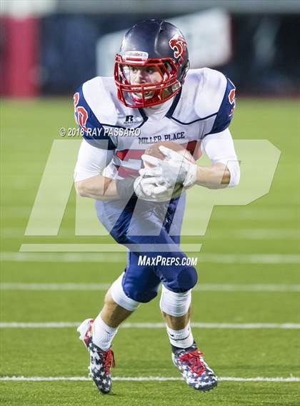 Thumbnail 1 in Babylon vs. Miller Place (Section XI Division IV Finals) photogallery.