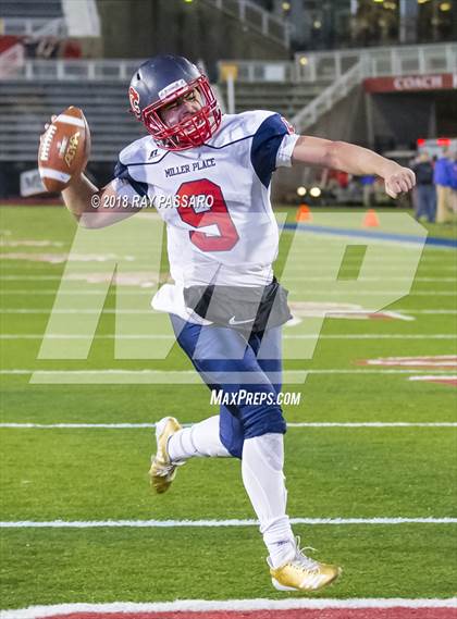 Thumbnail 1 in Babylon vs. Miller Place (Section XI Division IV Finals) photogallery.