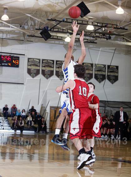 Thumbnail 1 in Hempfield Area vs. Fox Chapel photogallery.
