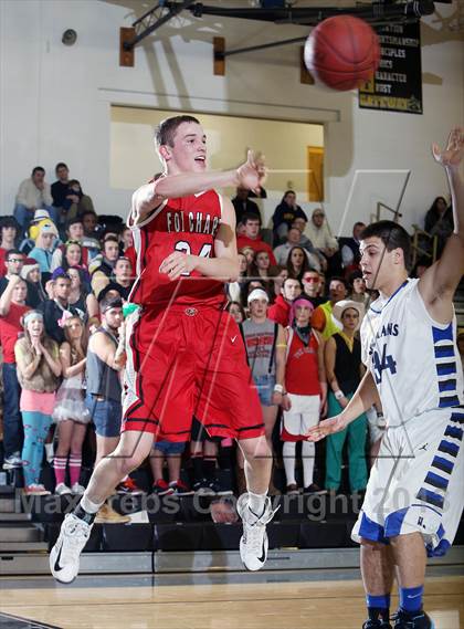 Thumbnail 3 in Hempfield Area vs. Fox Chapel photogallery.