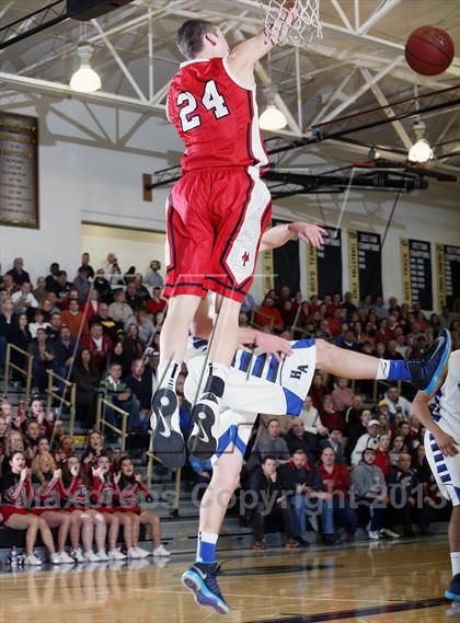 Thumbnail 1 in Hempfield Area vs. Fox Chapel photogallery.