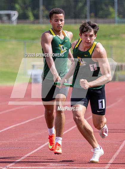 Thumbnail 2 in NCISAA D1 State Championships photogallery.