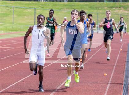 Thumbnail 2 in NCISAA D1 State Championships photogallery.