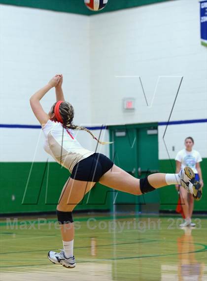 Thumbnail 2 in Cathedral Catholic vs. Branson (Durango Fall Classic) photogallery.