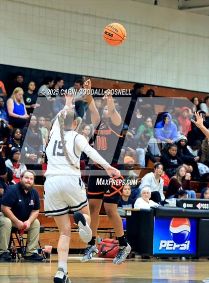 Thumbnail 3 in New Bern @ Havelock photogallery.