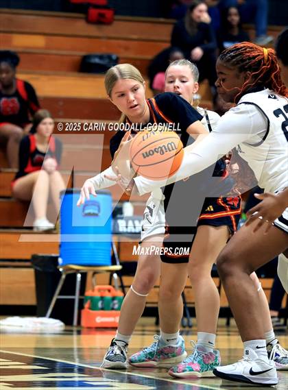 Thumbnail 2 in New Bern @ Havelock photogallery.