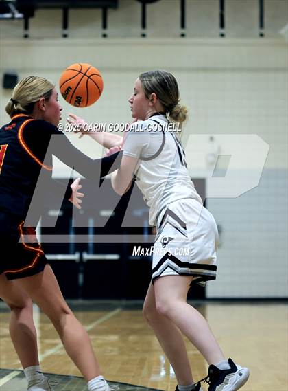 Thumbnail 2 in New Bern @ Havelock photogallery.