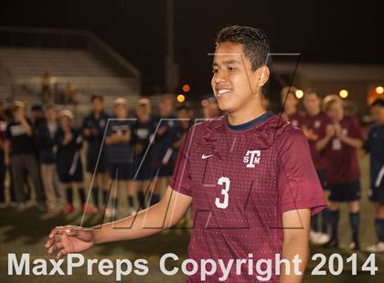 Thumbnail 1 in Farmersville vs. St. Margaret's (CIF SoCal Regional D3 Final) photogallery.