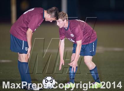 Thumbnail 2 in Farmersville vs. St. Margaret's (CIF SoCal Regional D3 Final) photogallery.