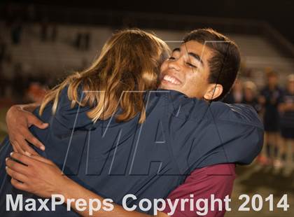 Thumbnail 3 in Farmersville vs. St. Margaret's (CIF SoCal Regional D3 Final) photogallery.