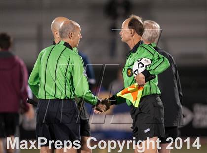 Thumbnail 2 in Farmersville vs. St. Margaret's (CIF SoCal Regional D3 Final) photogallery.