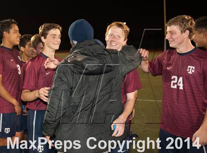 Thumbnail 2 in Farmersville vs. St. Margaret's (CIF SoCal Regional D3 Final) photogallery.