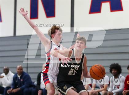 Thumbnail 2 in St. Francis vs Maranatha photogallery.