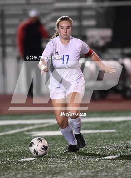 Thumbnail 3 in Lee [Robert E.] vs Westlake (UIL 6A Area Playoff) photogallery.