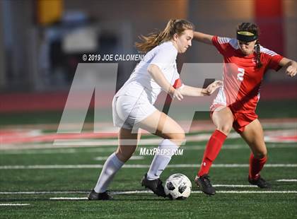 Thumbnail 2 in Lee [Robert E.] vs Westlake (UIL 6A Area Playoff) photogallery.