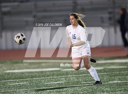 Thumbnail 2 in Lee [Robert E.] vs Westlake (UIL 6A Area Playoff) photogallery.