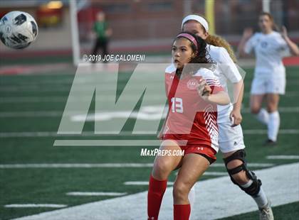 Thumbnail 2 in Lee [Robert E.] vs Westlake (UIL 6A Area Playoff) photogallery.