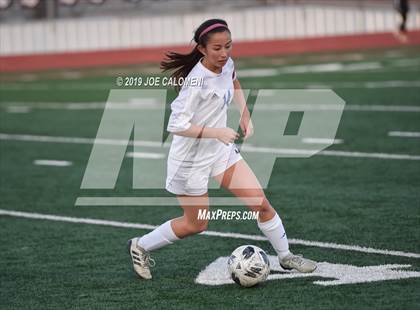 Thumbnail 3 in Lee [Robert E.] vs Westlake (UIL 6A Area Playoff) photogallery.