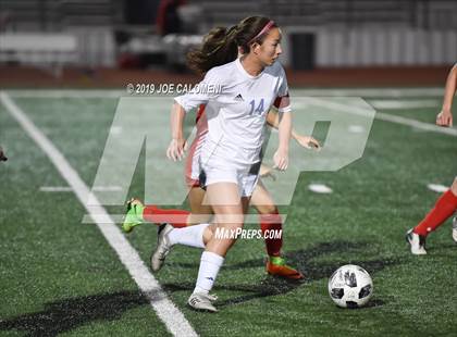 Thumbnail 3 in Lee [Robert E.] vs Westlake (UIL 6A Area Playoff) photogallery.