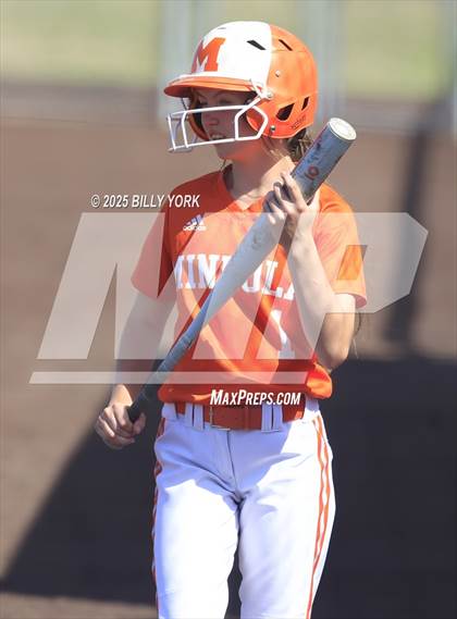 Thumbnail 3 in Mineola vs Quitman photogallery.