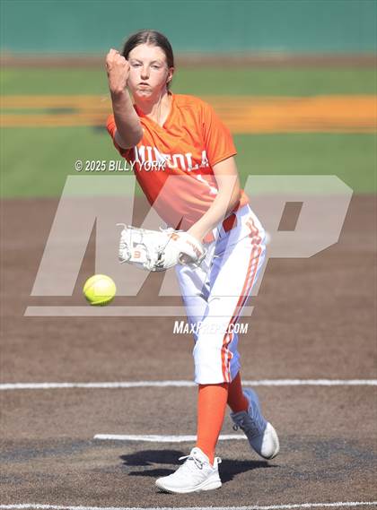 Thumbnail 2 in Mineola vs Quitman photogallery.