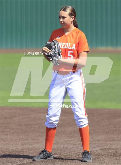 Thumbnail 2 in Mineola vs Quitman photogallery.