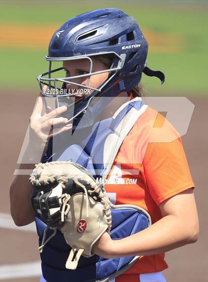 Thumbnail 1 in Mineola vs Quitman photogallery.