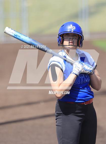 Thumbnail 2 in Mineola vs Quitman photogallery.