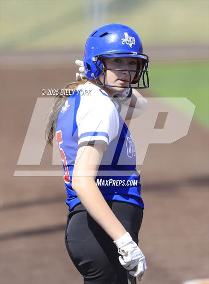 Thumbnail 2 in Mineola vs Quitman photogallery.