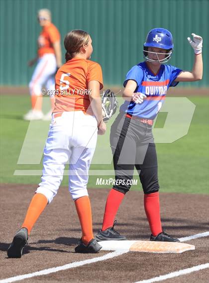 Thumbnail 1 in Mineola vs Quitman photogallery.