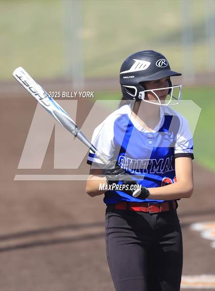 Thumbnail 3 in Mineola vs Quitman photogallery.