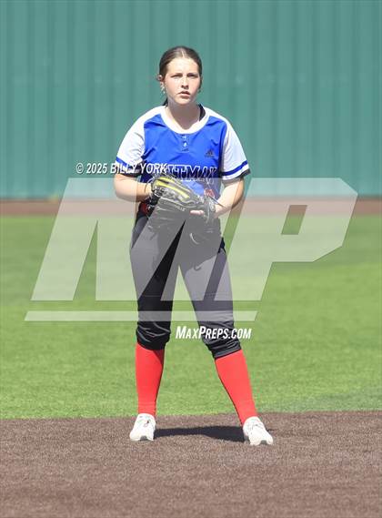 Thumbnail 3 in Mineola vs Quitman photogallery.