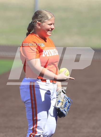 Thumbnail 1 in Mineola vs Quitman photogallery.