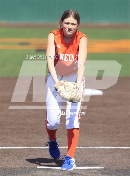 Thumbnail 1 in Mineola vs Quitman photogallery.