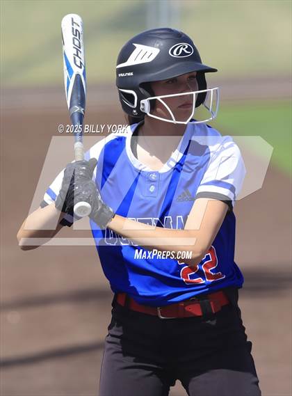 Thumbnail 3 in Mineola vs Quitman photogallery.