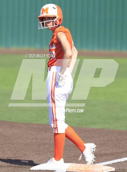 Thumbnail 1 in Mineola vs Quitman photogallery.