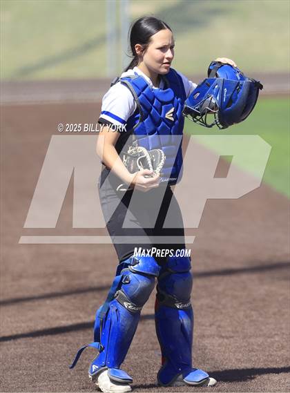 Thumbnail 1 in Mineola vs Quitman photogallery.