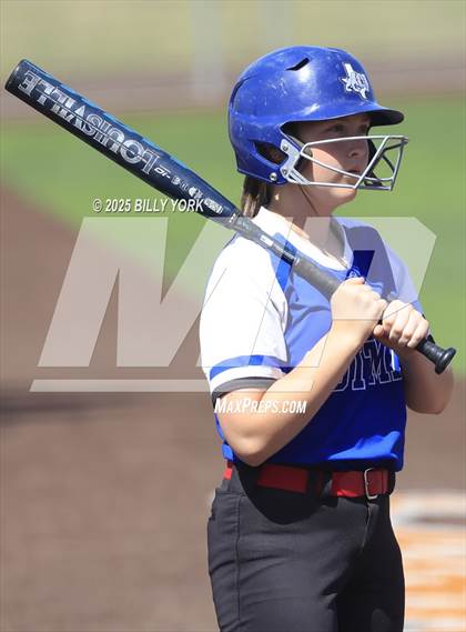 Thumbnail 3 in Mineola vs Quitman photogallery.