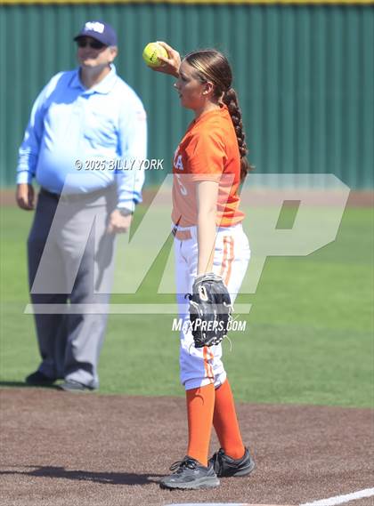 Thumbnail 3 in Mineola vs Quitman photogallery.