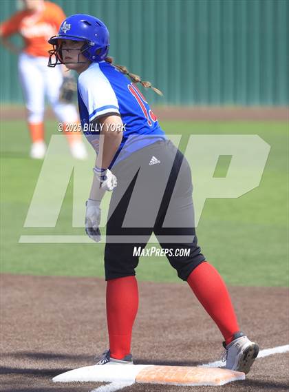 Thumbnail 2 in Mineola vs Quitman photogallery.