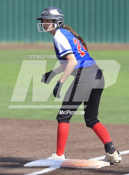 Thumbnail 3 in Mineola vs Quitman photogallery.