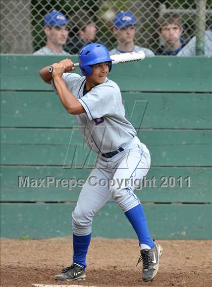 Thumbnail 2 in Christian Brothers vs. Sacramento (Land Park Easter Tournament) photogallery.