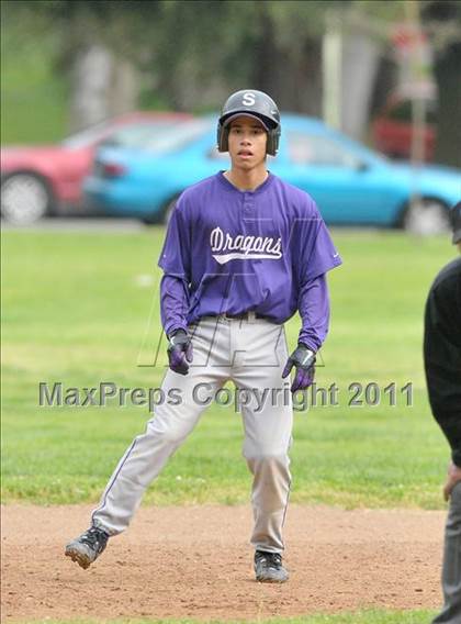 Thumbnail 3 in Christian Brothers vs. Sacramento (Land Park Easter Tournament) photogallery.